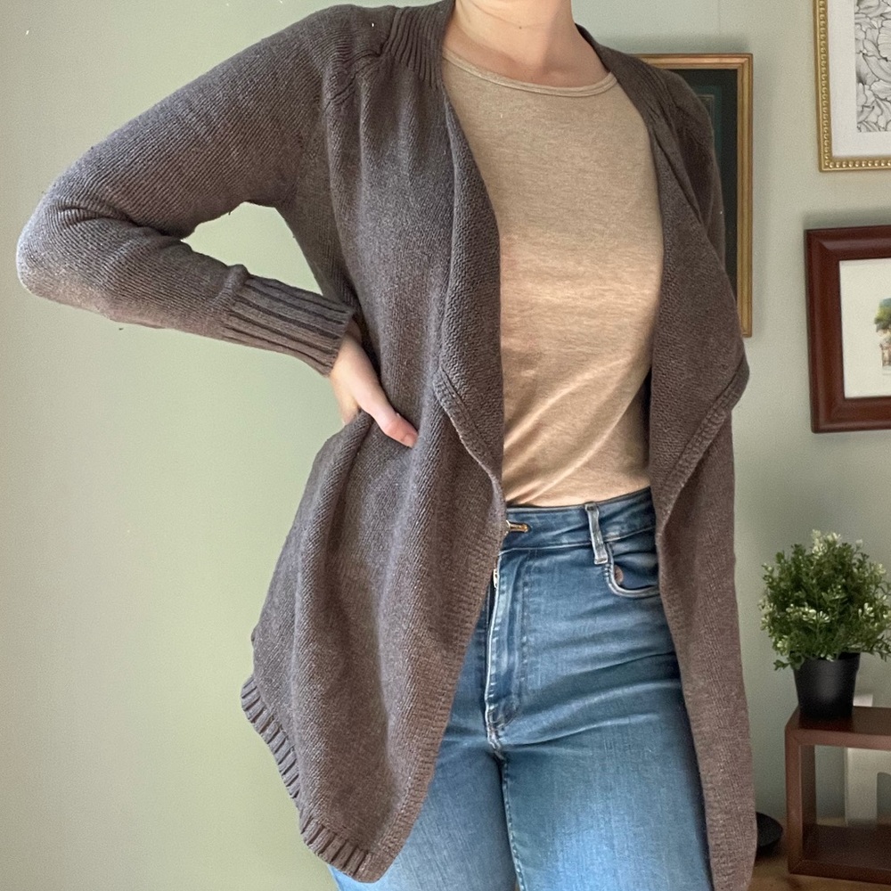GAP BROWN CARDIGAN